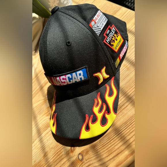 Men's NASCAR Hurley Black Tri-Blend Flex Fit Hat - Picture 3 of 4